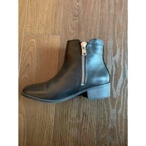 Steve‎ Madden black booties